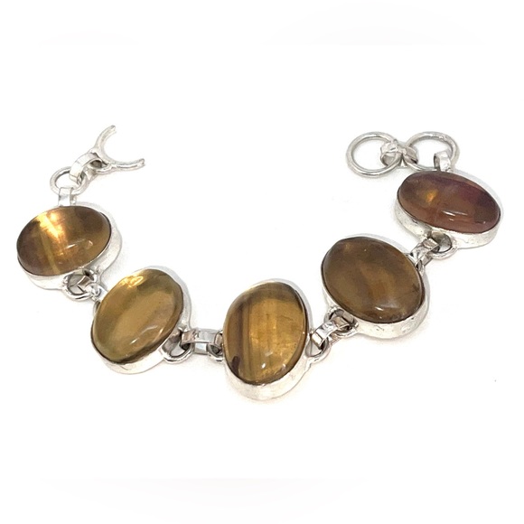 Translucent Fluorite Bracelet - Picture 4 of 14